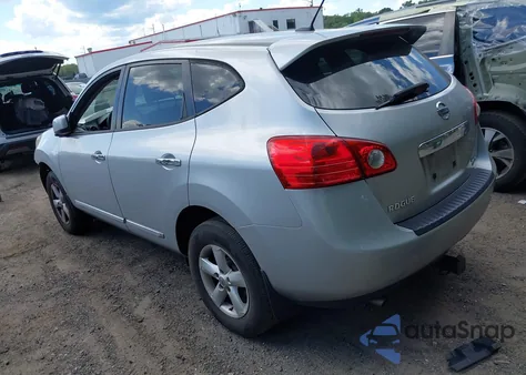 2013 Nissan Rogue S z USA, uszkodzony, nr VIN JN8AS5MV2DW151317